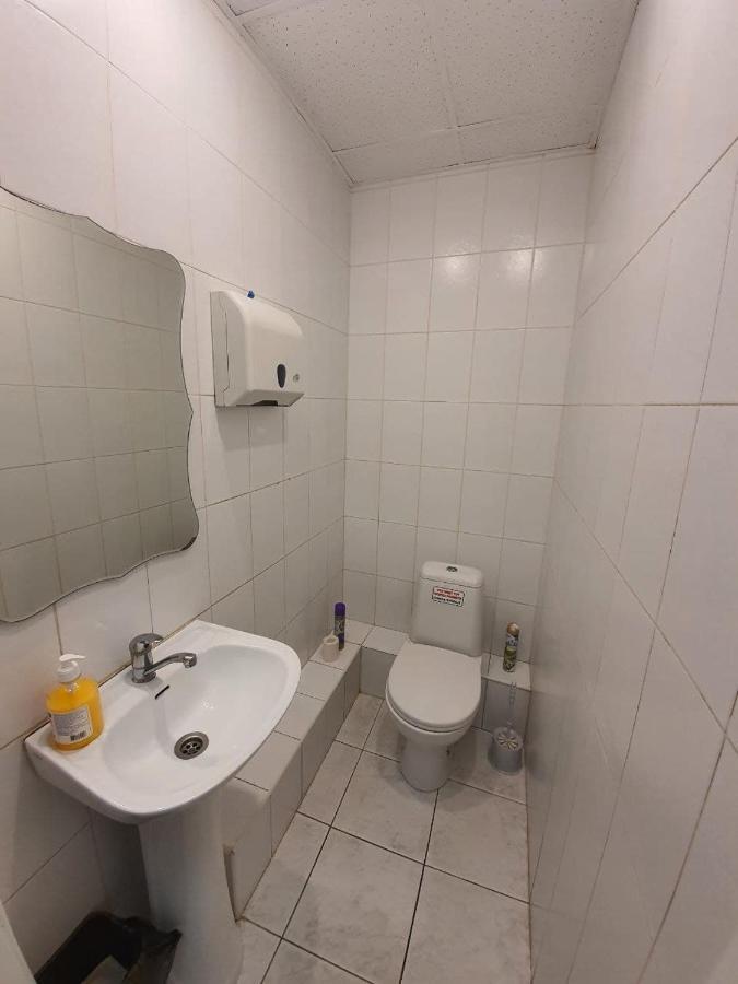 Хостел На Саксаганского Kiev Extérieur photo